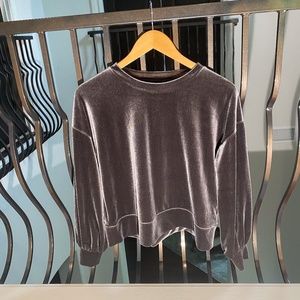 gray velvet long sleeve top